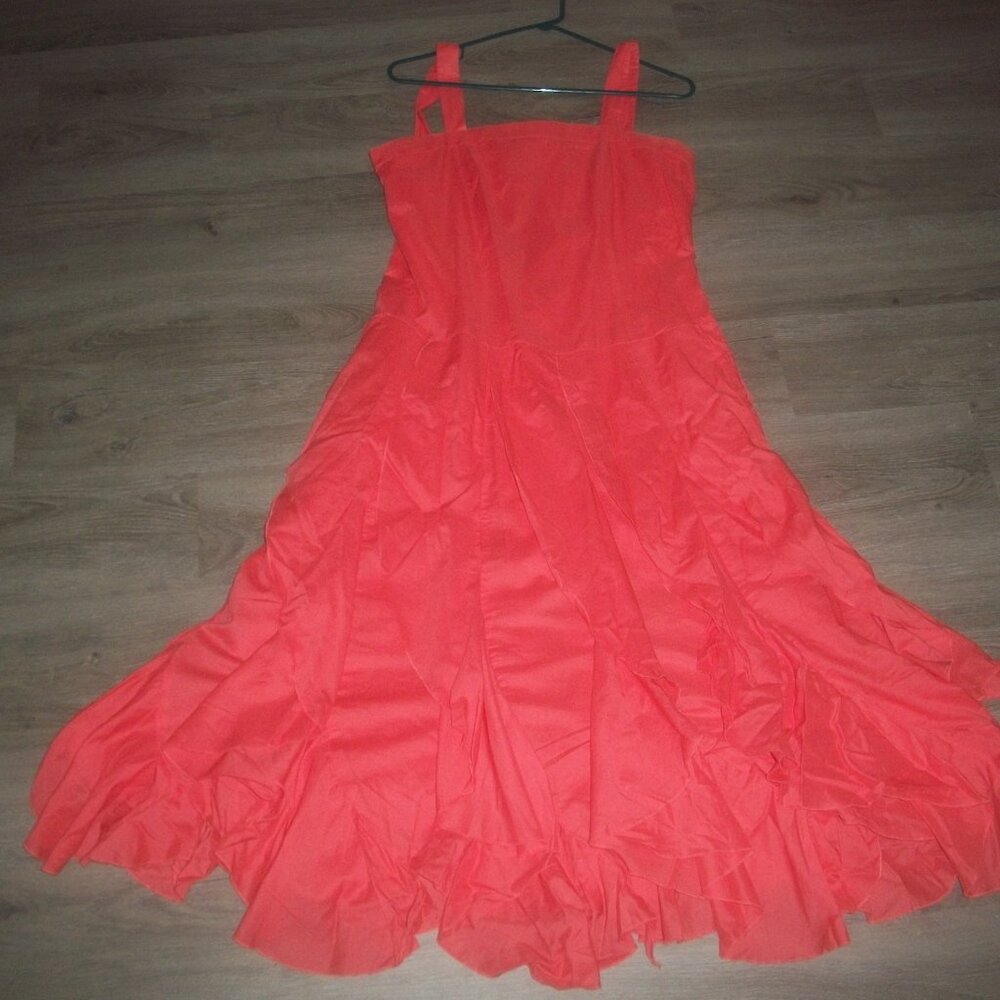 womens ruffled sundress.below knee.Metrostyle.size 6. small